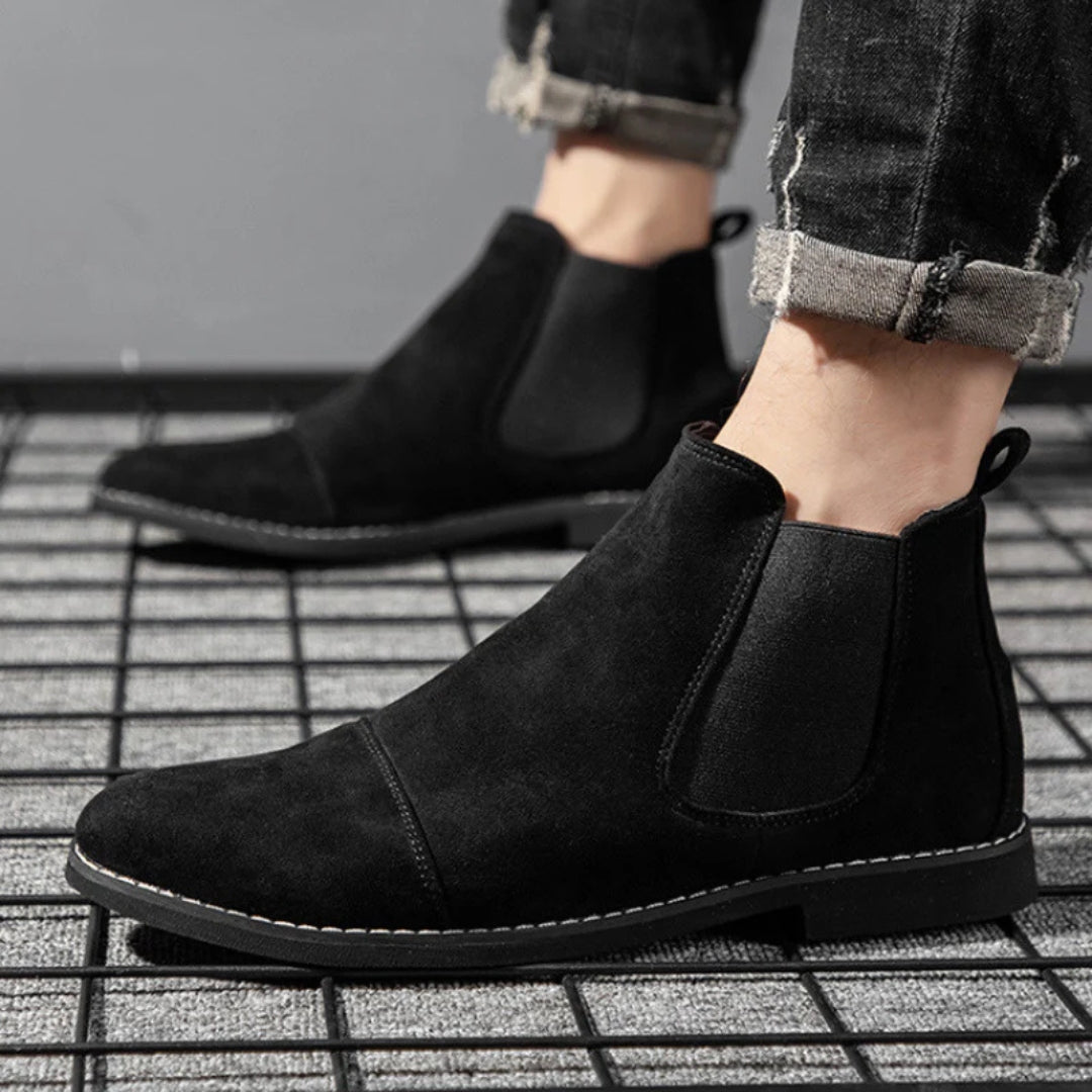 Giorgio Suede Chelsea Boots